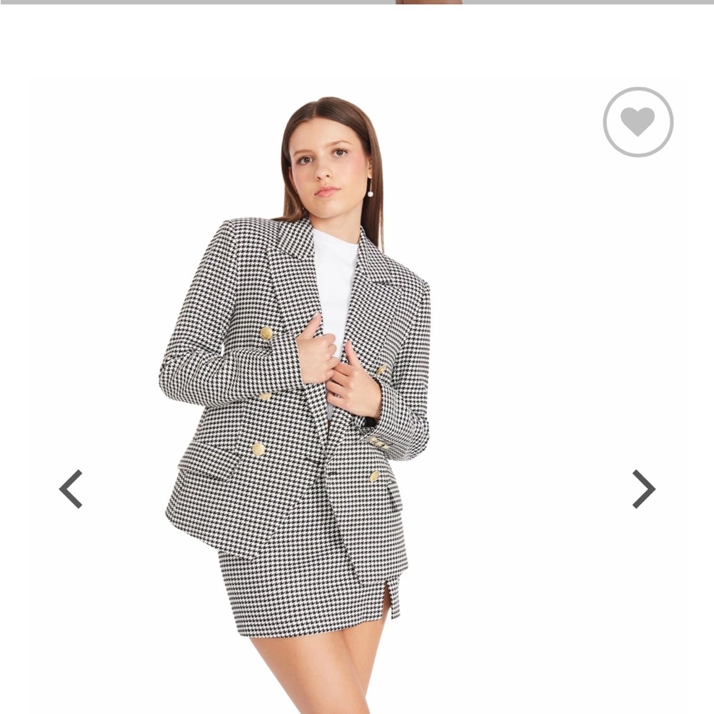 Steve Madden Naomi B/W Collared Double-Breasted Blazer Jacket